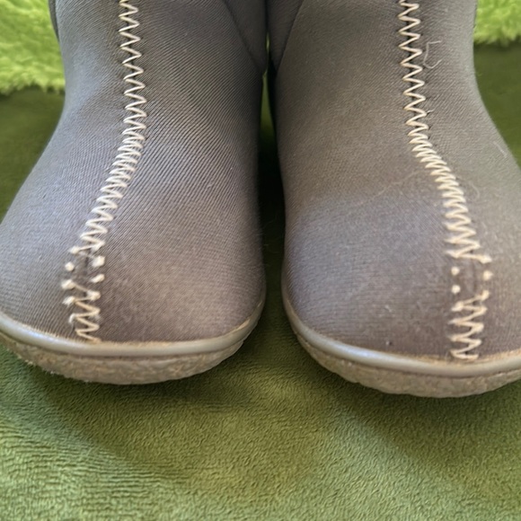 Bogs Gray Winter Boots Toddler 6 - Picture 3 of 8